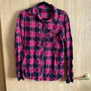 BDG Urban Outfitters vintage flannel button up. Size M